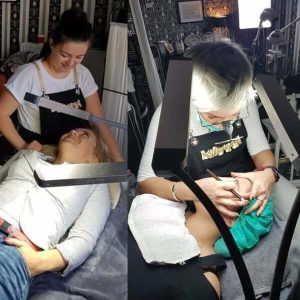 Mercedes kozmetika munka közben